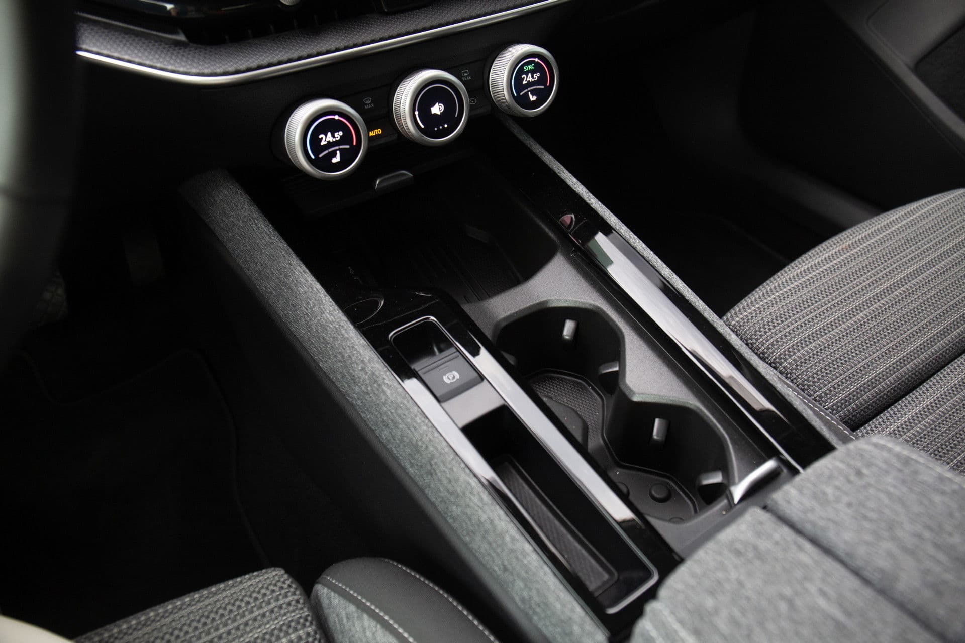 Škoda Superb Combi 1.5 TSI MHEV First Edition , Adaptive cruise, Massage, Stuur/stoelverwarming, thumbnail 13