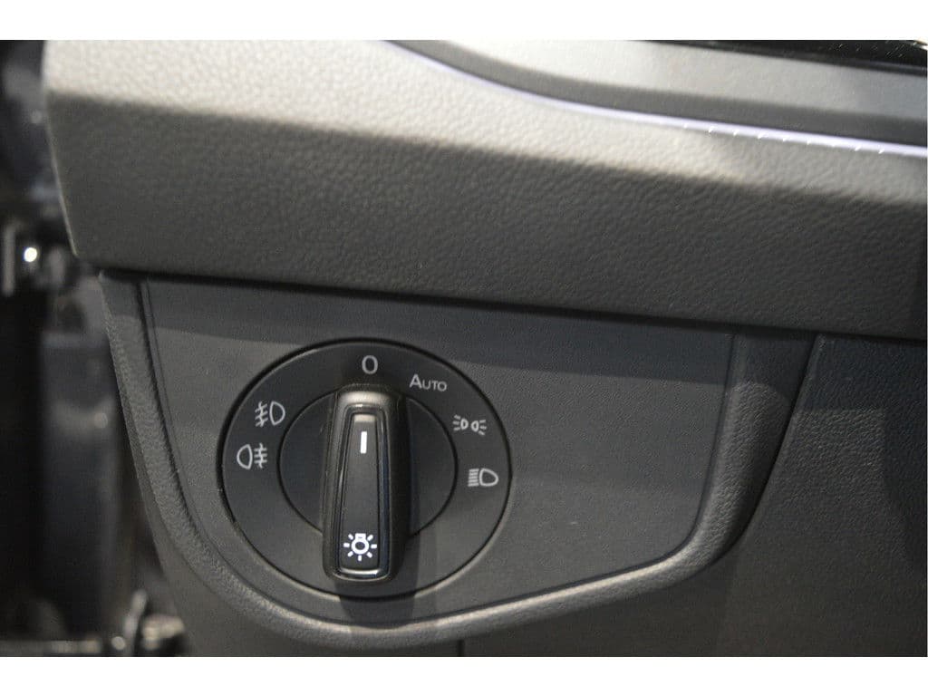 Volkswagen Polo 1.0 TSI 2X R-LINE navi clima cruise led camera 95 pk !! thumbnail 18