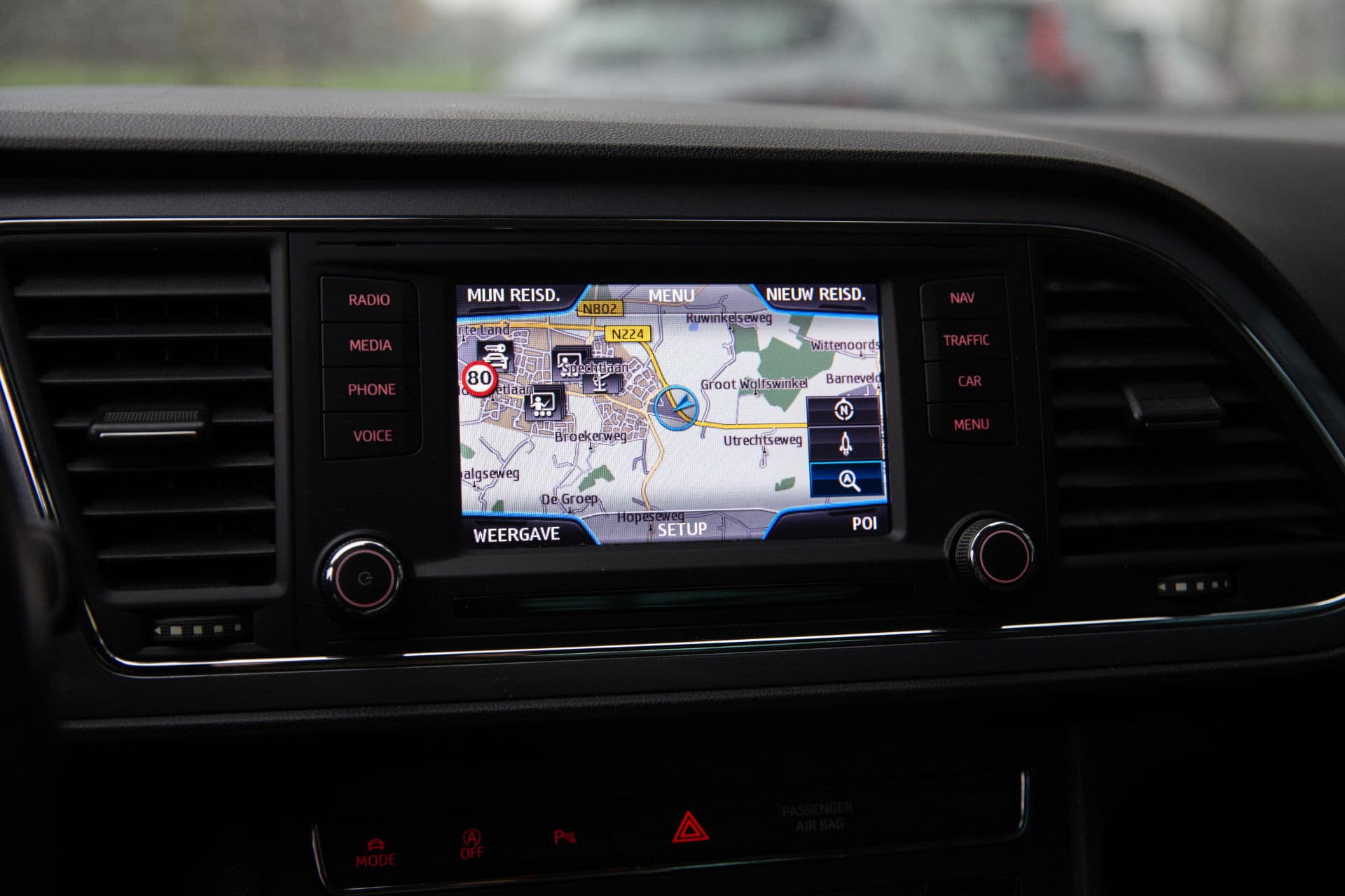 SEAT Leon 1.8 TSI FR Business , Stoelverwarming, SEAT Sound, Alcantara thumbnail 16