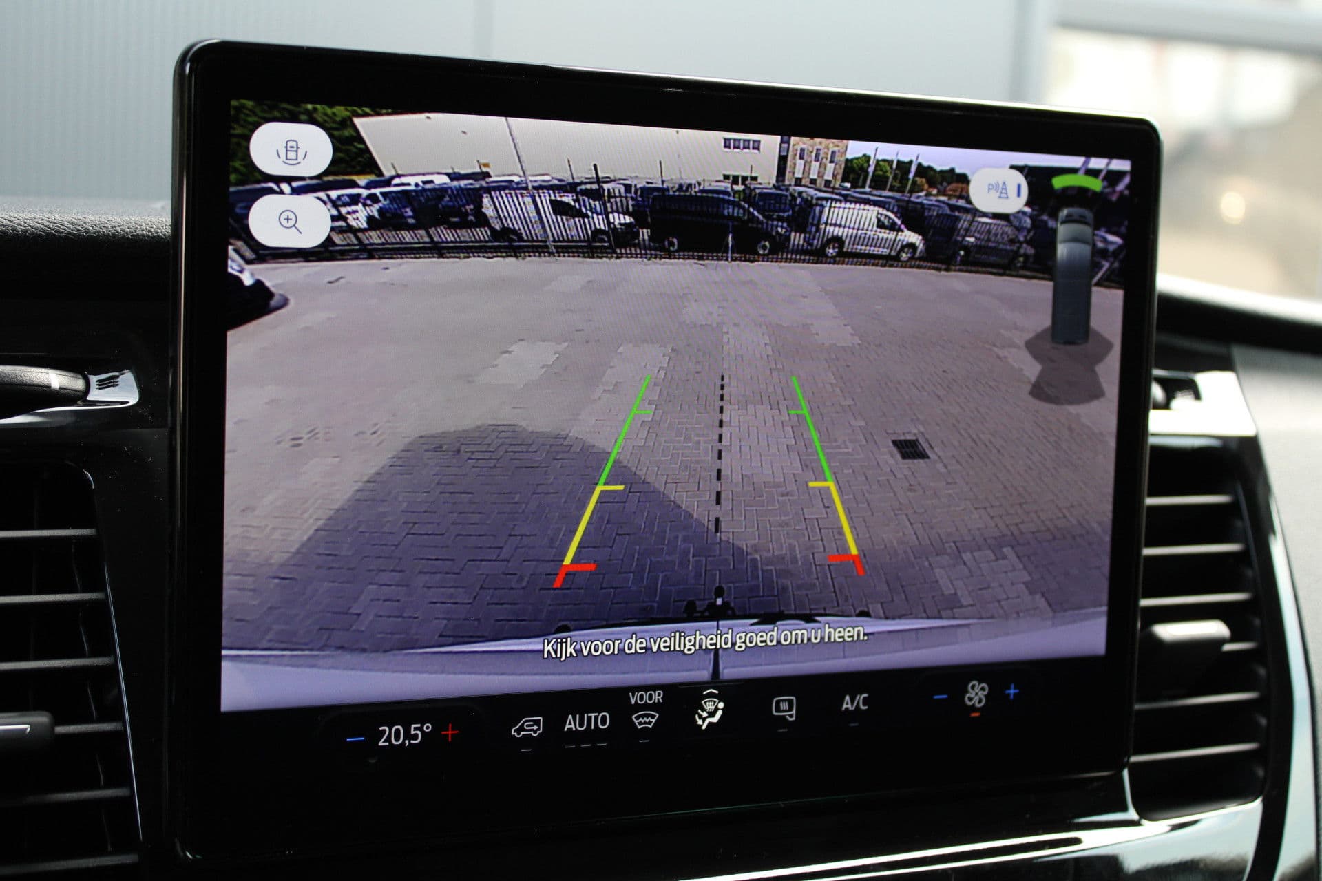 Ford Transit 350 2.0 TDCI L3H2 Trend MHEV 170pk Trend - Navigatie - Blind Spot - Adaptive cruise - Camera - 270gr deuren - Trekhaak - Rijklaar thumbnail 20