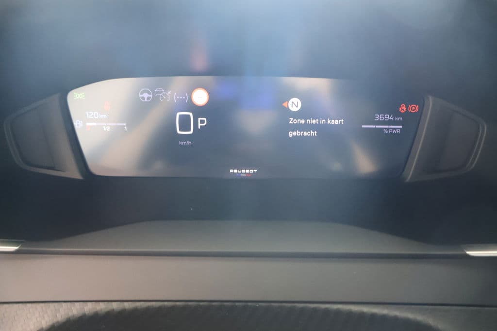 Peugeot 2008 1.2 Hybride 145 Allure | 360 Camera | Luxe thumbnail 18