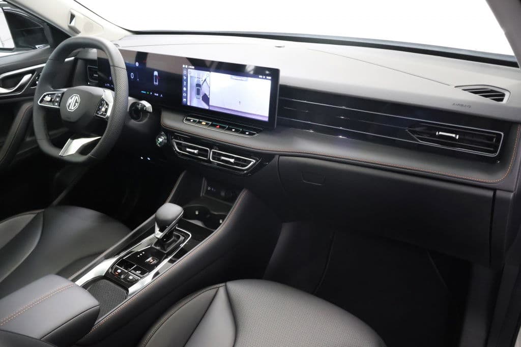 MG HS 1.5 PHEV Luxury | Plug-in | €4.000 Voordeel thumbnail 12