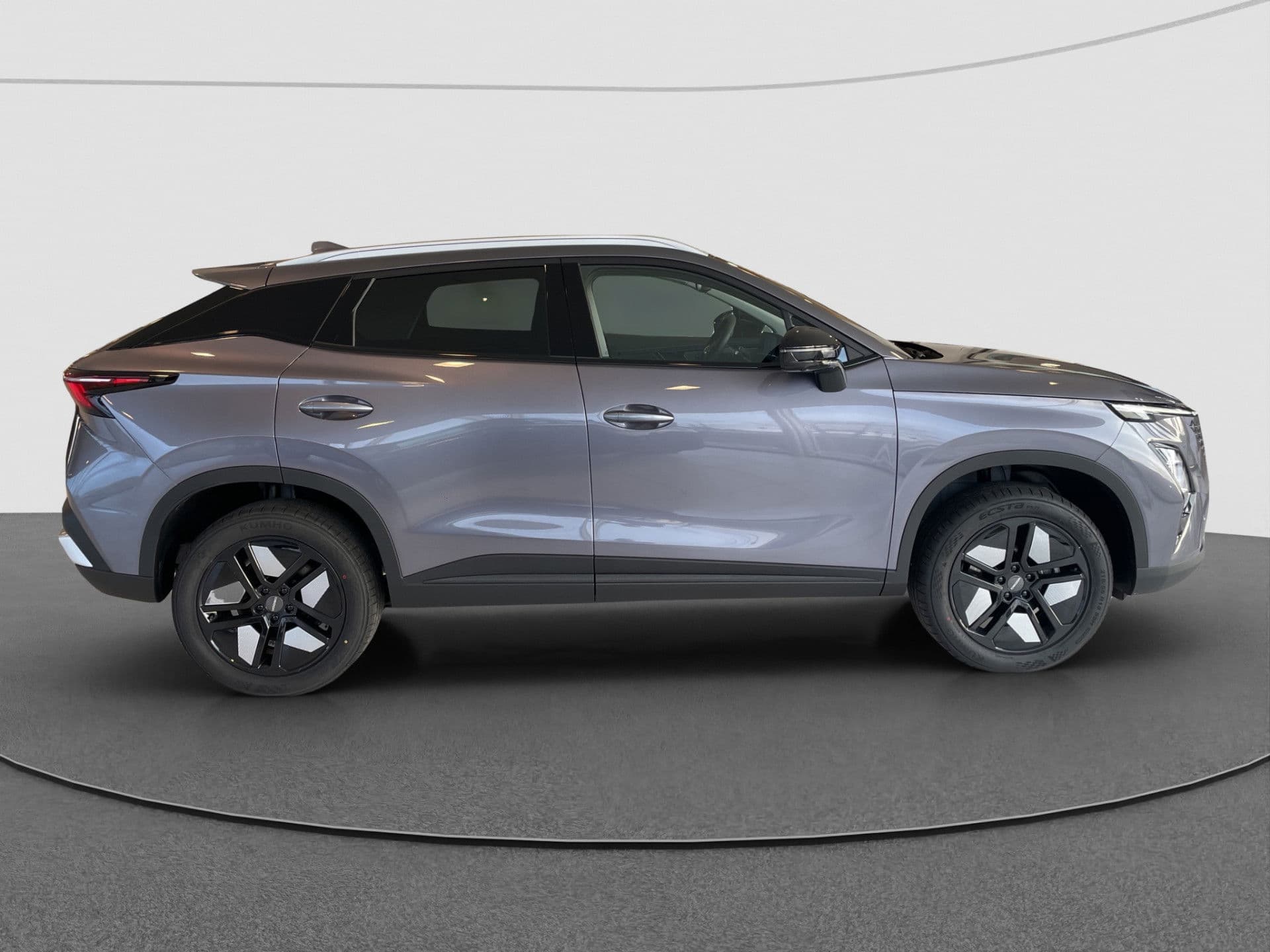 Omoda 5 1.6 T-GDi SHS-H Premium | 1000km range | Pano/schuifdak | 360 Camera! thumbnail 5