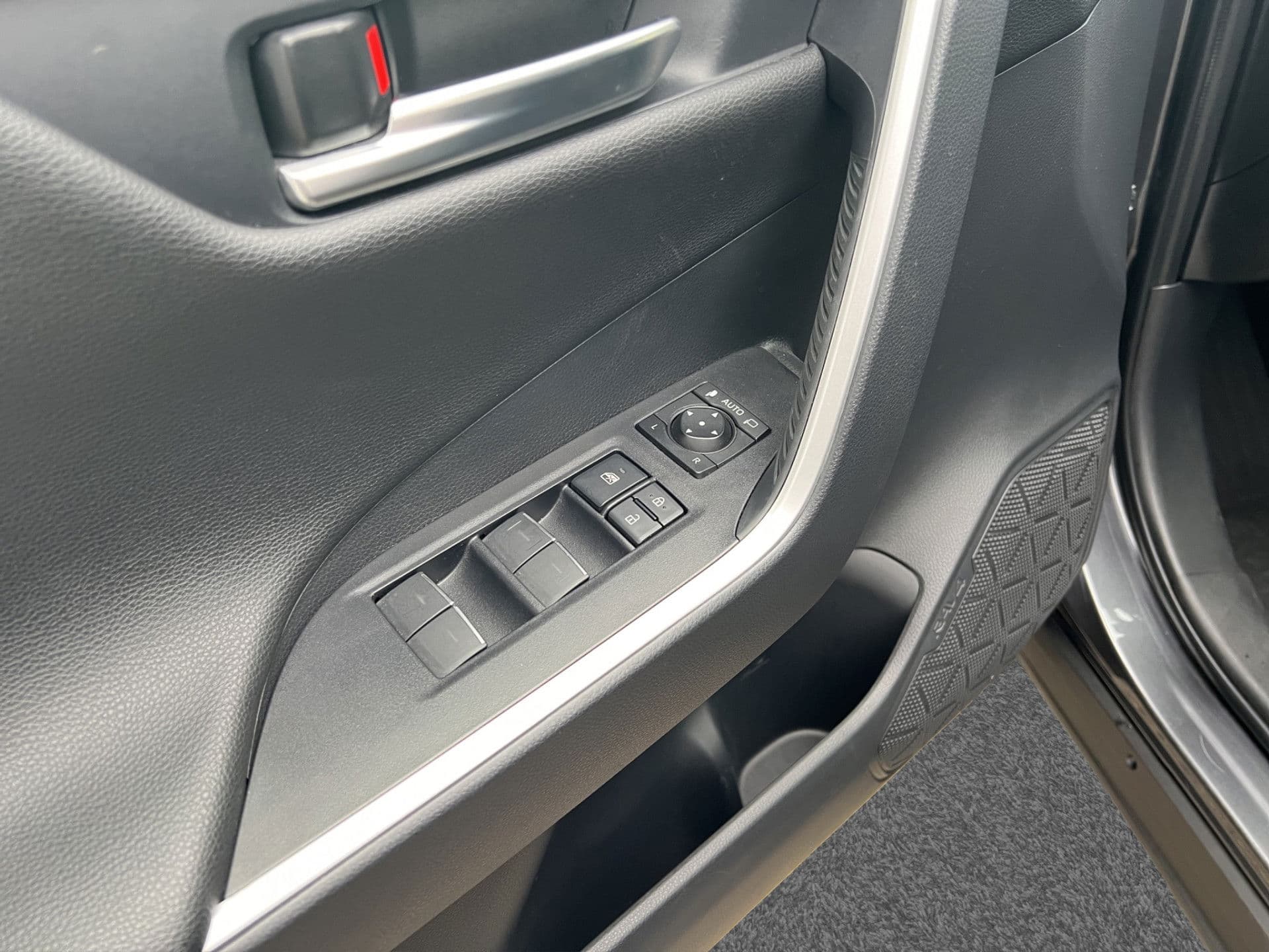 Toyota RAV4 2.5 Hybrid Style Two-tone | JBL | Stuur verw. | Carplay thumbnail 11