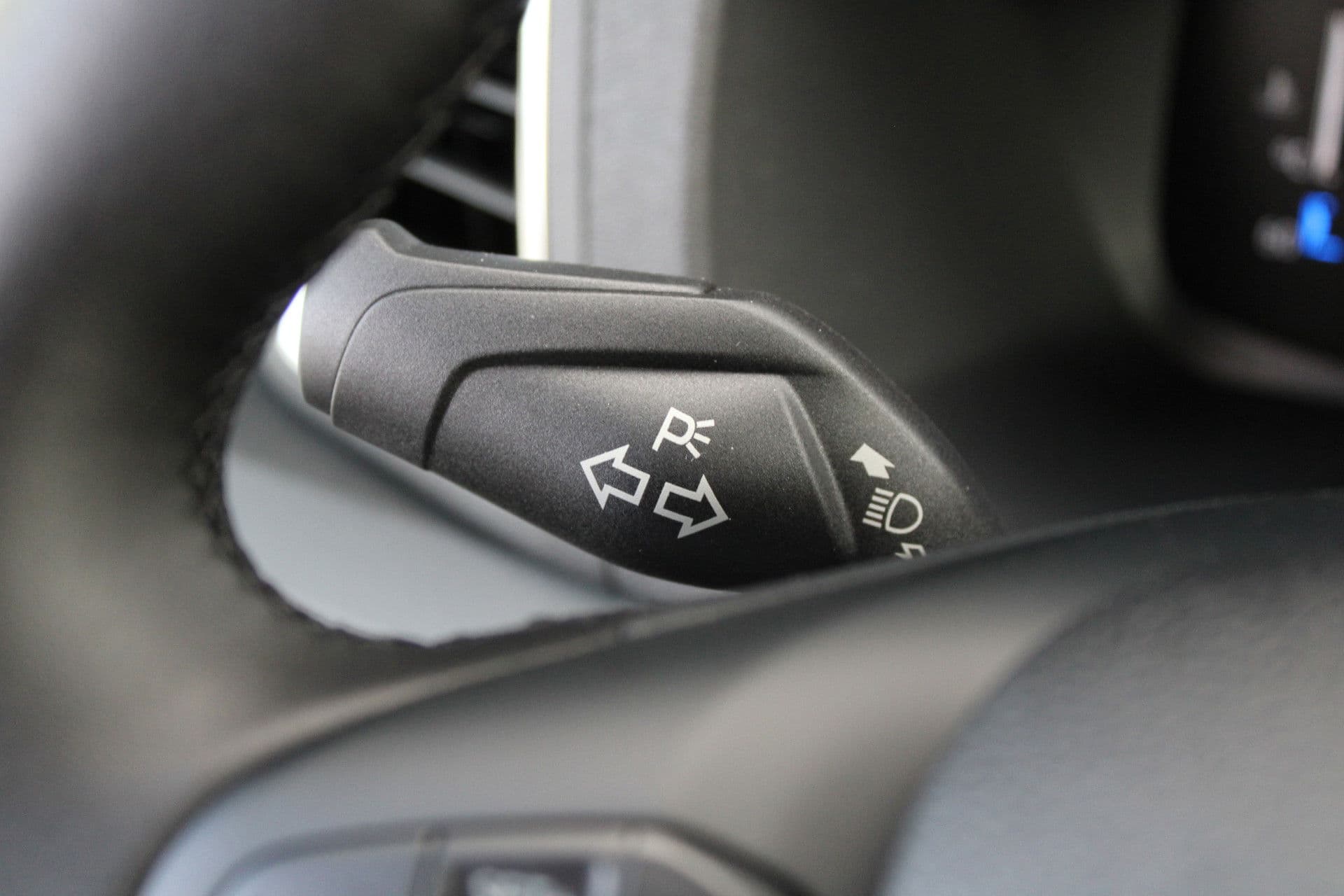 Ford Transit 350 2.0 TDCI L3H2 Trend 130pk Trend - Facelift - Xenon - Carplay - Android - Camera - Airbag Passagier - Rijklaar thumbnail 16