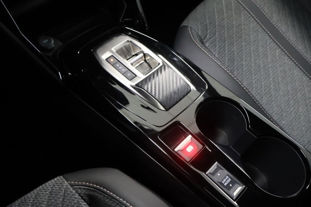 Peugeot 2008 1.2 Hybride 145 Allure | 360 Camera | Luxe thumbnail 25