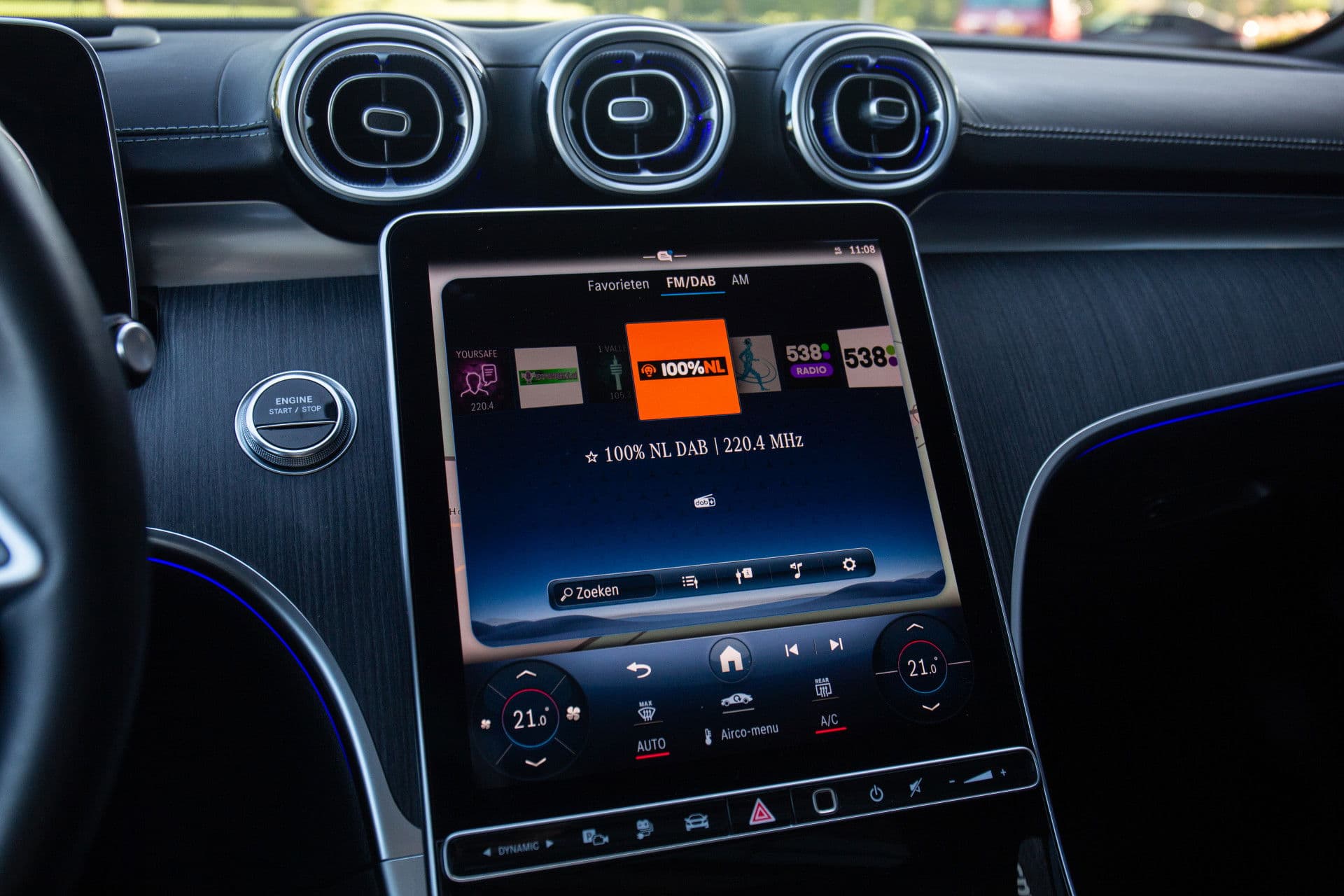 Mercedes-Benz C-Klasse Estate 300 e AMG Line , Panoramadak, Sfeerverlichting, 3D-camera, HUD thumbnail 15