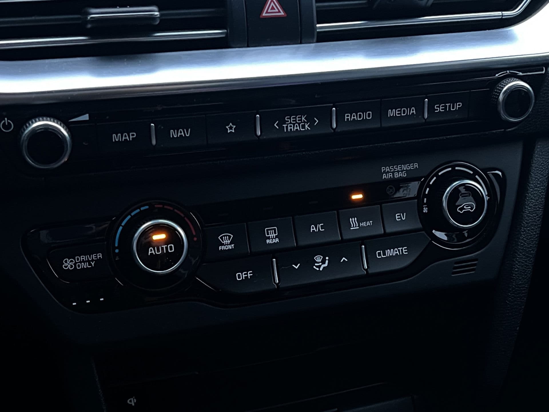 Kia E-Niro ExecutiveLine 64 kWh 100% SOH | Leder | Stoelvent | NL Auto | Adaptive | thumbnail 18