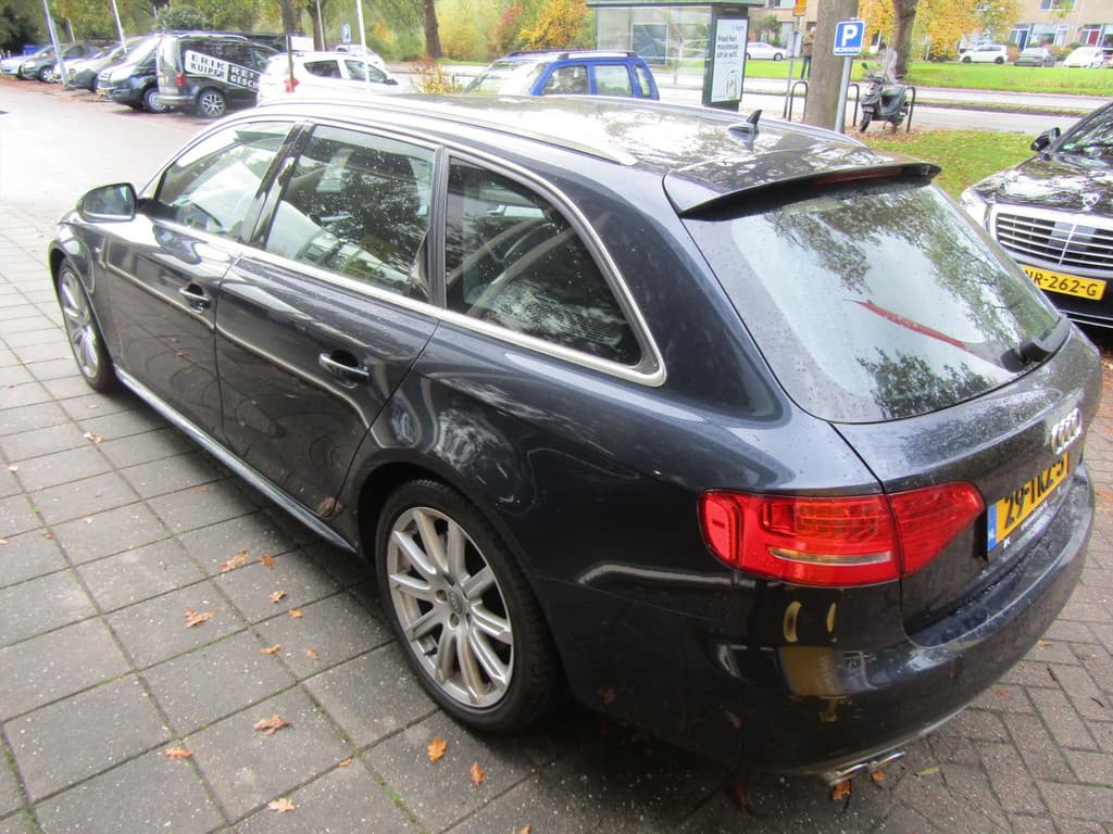 Audi A4 2.0 TDI S-LINE AVANT thumbnail 3