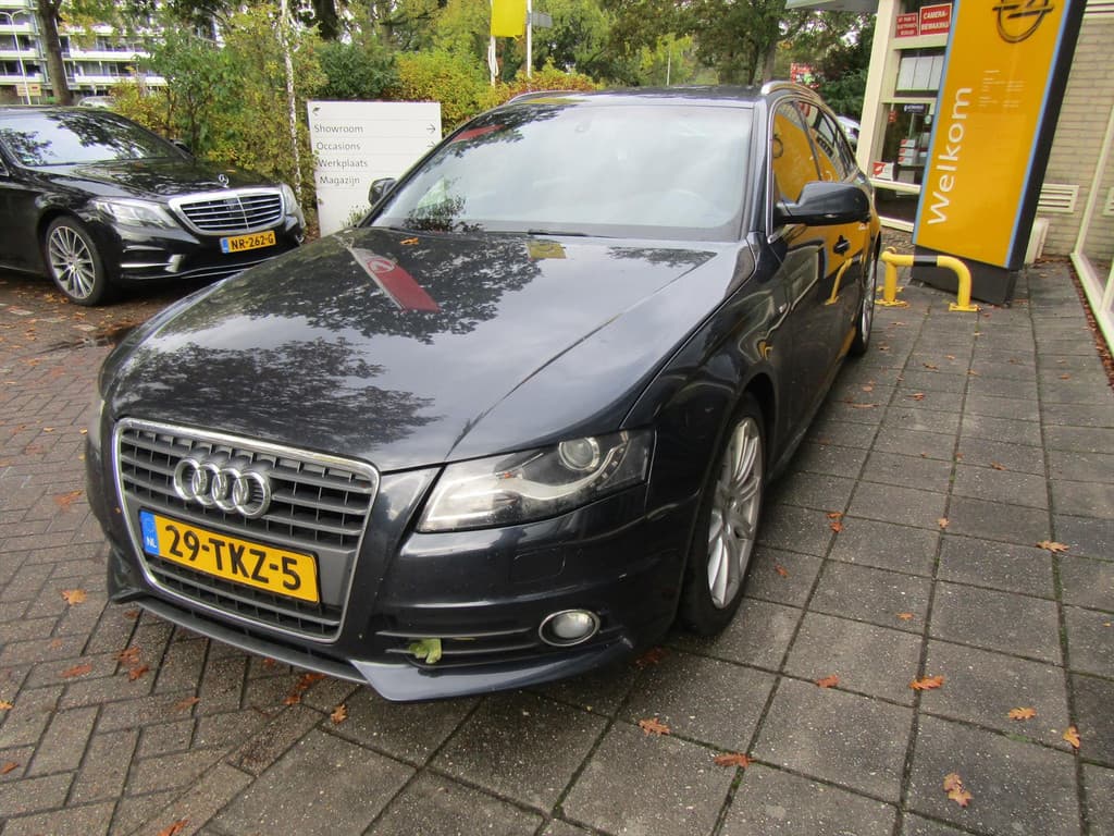 Audi A4 2.0 TDI S-LINE AVANT thumbnail 4