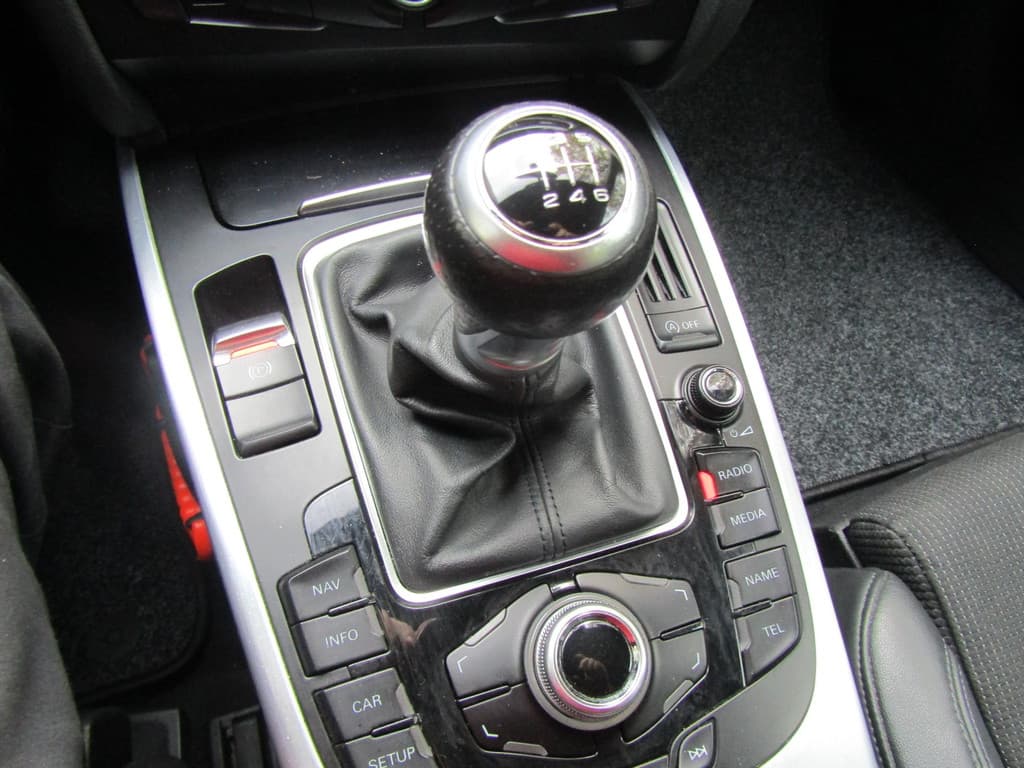 Audi A4 2.0 TDI S-LINE AVANT thumbnail 7