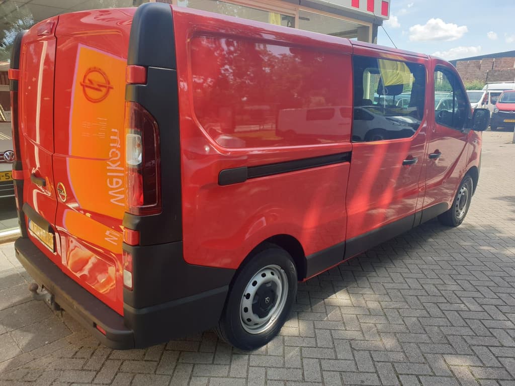 Opel Vivaro 1.6 CDTi DUBB. CAB. L2 145 PK AIRCO €12.900,- EX. BTW thumbnail 2