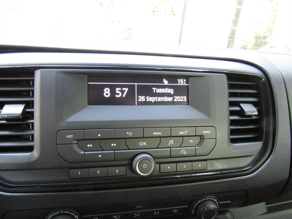 Opel Vivaro 9 PERS.BUS L2 AIRCO, CRUISE C. BLUET. €20.289,- EX BTW EX BPM thumbnail 16