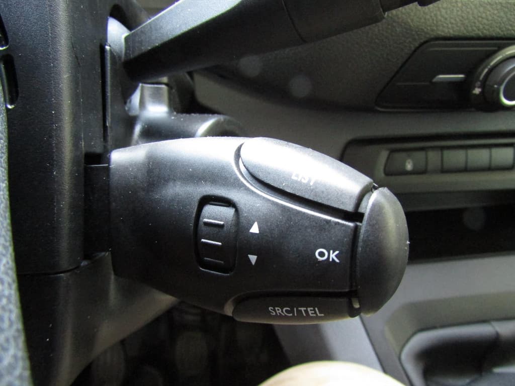 Opel Vivaro 9 PERS.BUS L2 AIRCO, CRUISE C. BLUET. €20.289,- EX BTW EX BPM thumbnail 22