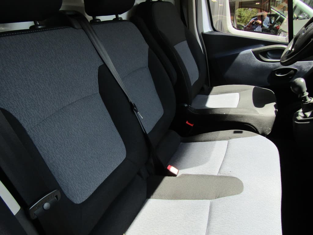 Opel Vivaro 1.6 120 pk LENGTE 2 NAVI BLUETOOTH €10.900 EX. BTW thumbnail 7