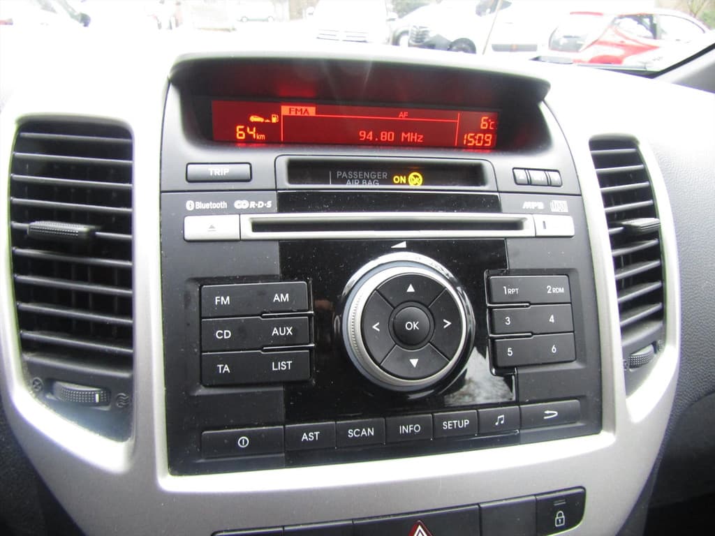 Kia Venga 1.4 MPi 90pk ComfortLine Airco thumbnail 11