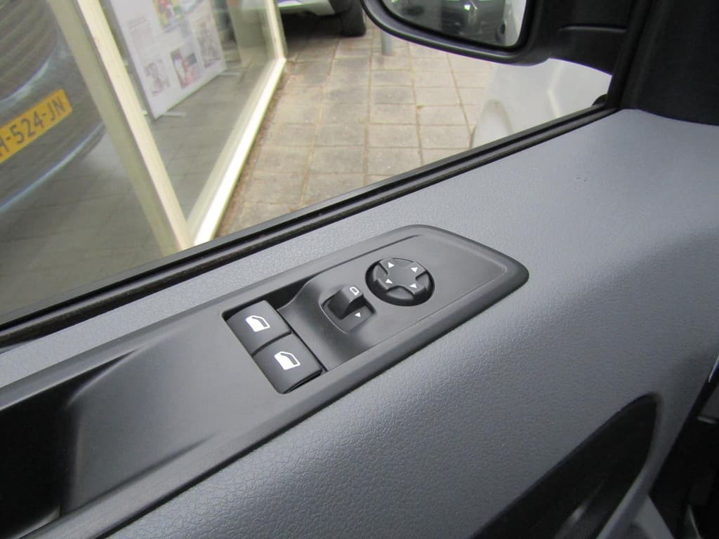 Opel Vivaro 9 PERS.BUS L2 AIRCO, CRUISE C. BLUET. 16 x thumbnail 14