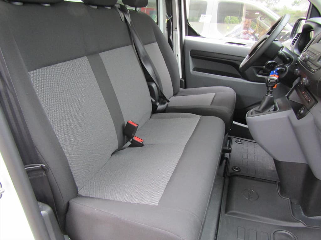 Opel Vivaro 9 PERS.BUS L2 AIRCO, CRUISE C. BLUET. 16 x thumbnail 8