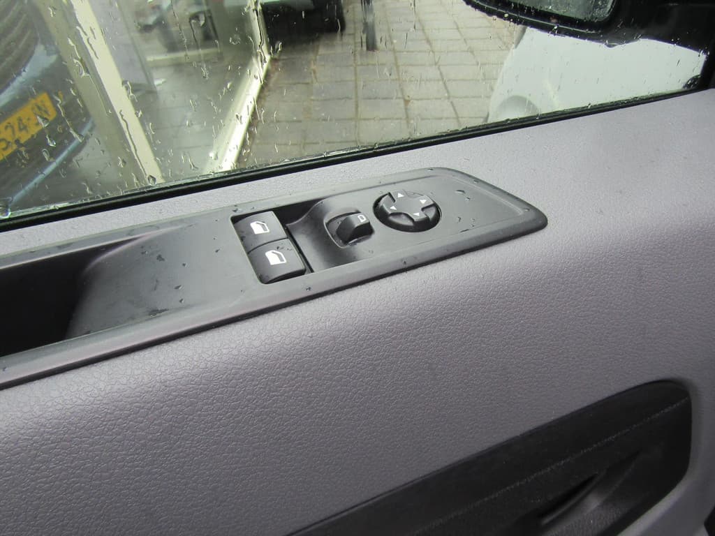 Opel Vivaro 9 PERS.BUS L2 AIRCO, CRUISE C. BLUET. 16 X thumbnail 12