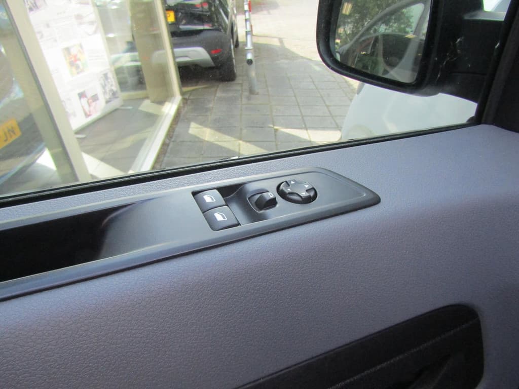 Opel Vivaro 9 PERS.BUS L2 AIRCO, CRUISE C. BLUET. 16 X thumbnail 12