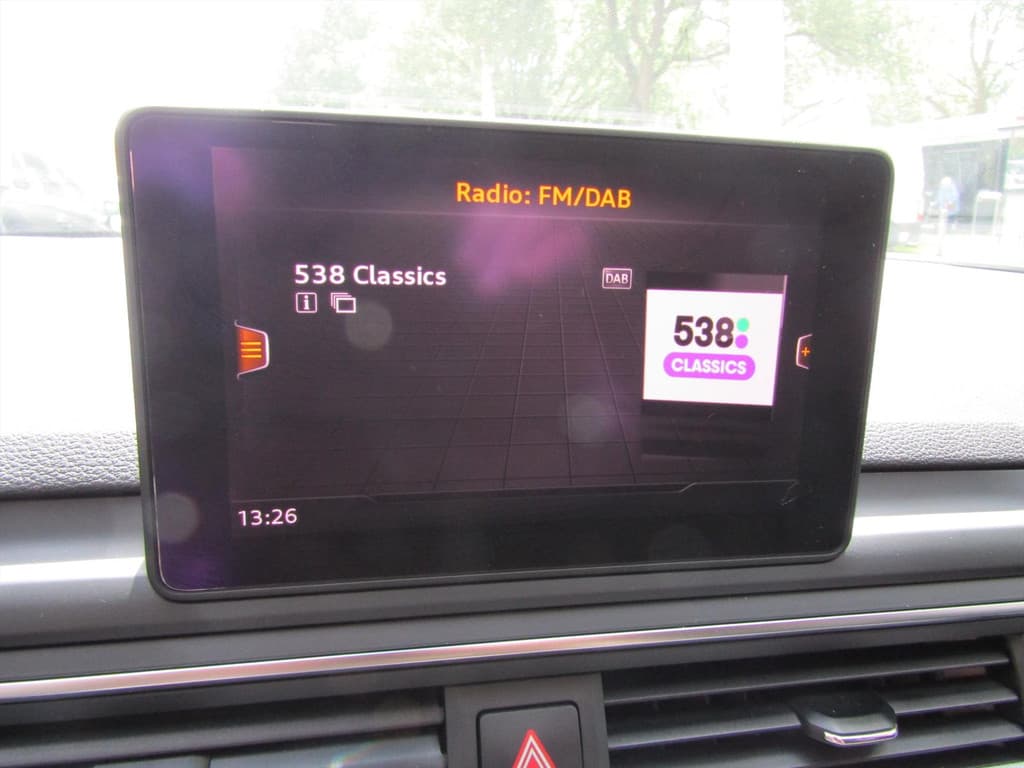 Audi A4 Avant 2.0 TFSI 191 PK AUTOM. NAVI BLUET. ECC thumbnail 16