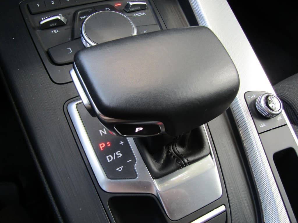 Audi A4 Avant 2.0 TFSI 191 PK AUTOM. NAVI BLUET. ECC thumbnail 17