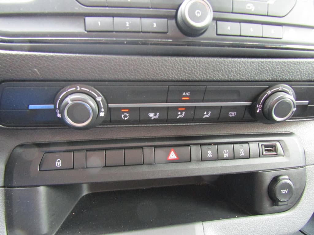 Opel Vivaro 9 PERS.BUS L2 AIRCO, CRUISE C. BLUET. 16 X thumbnail 15