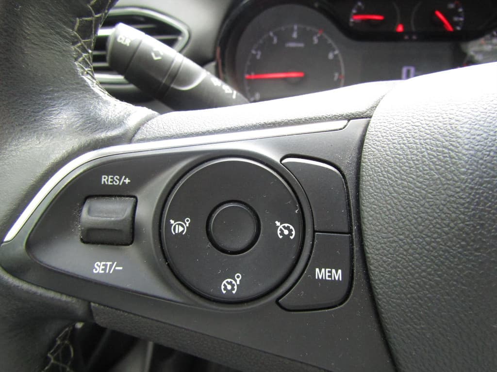 Opel Crossland X 1.2 TURBO 110 PK ON-LINE EDITION thumbnail 16