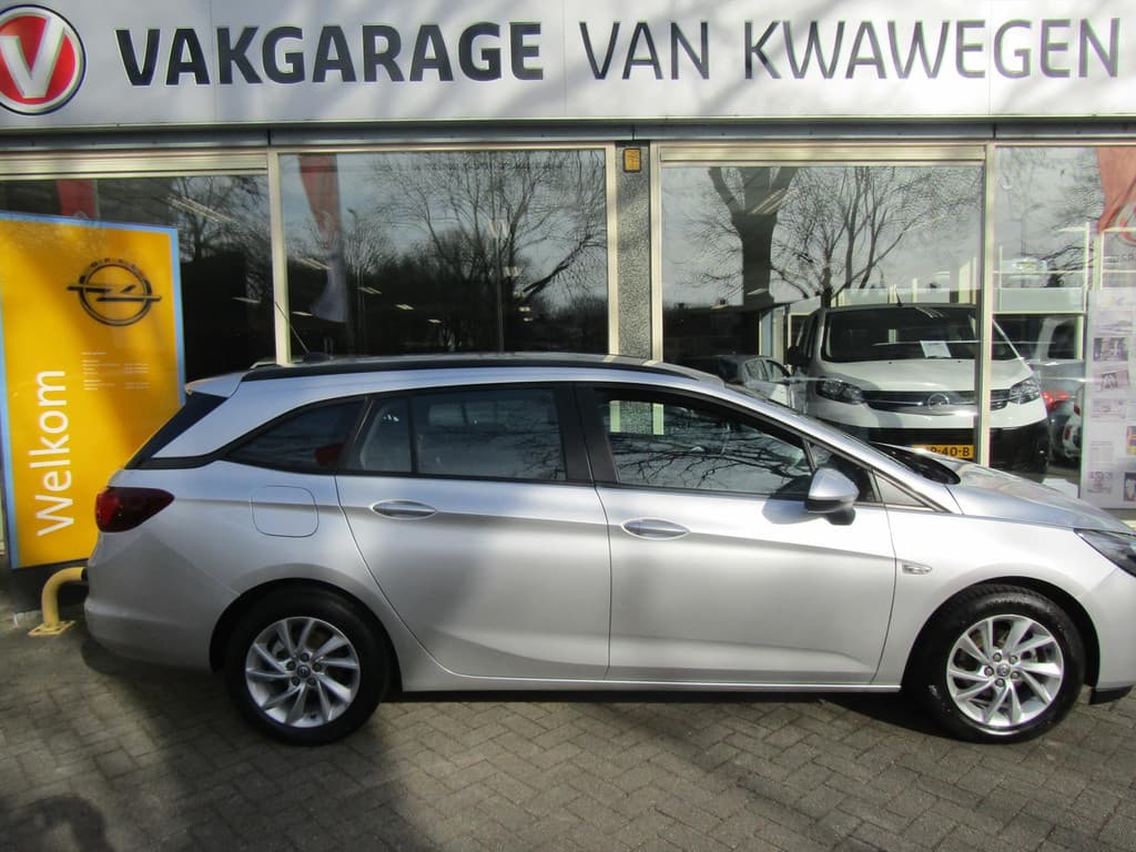 Opel Astra Sports Tourer 1.2 Turbo 110pk NAVIGATIE BLUETOOTH thumbnail 2