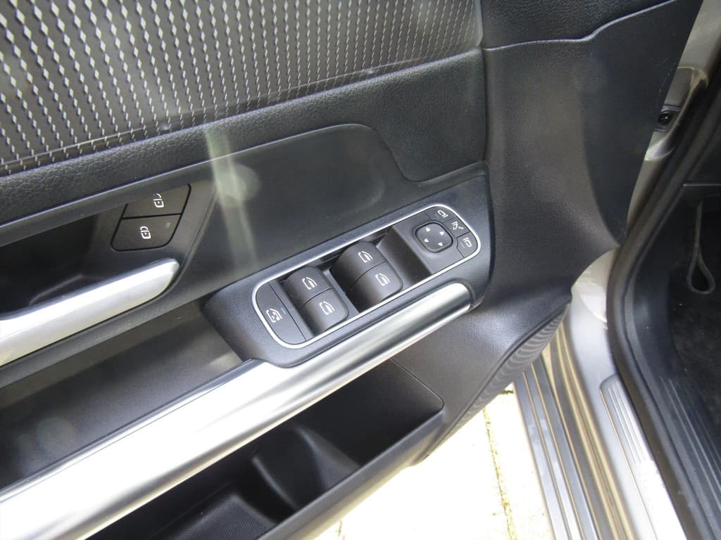 Mercedes-Benz B-Klasse B250 224PK 7G-DCT NAVI CAMERA BLUETOOTH thumbnail 17