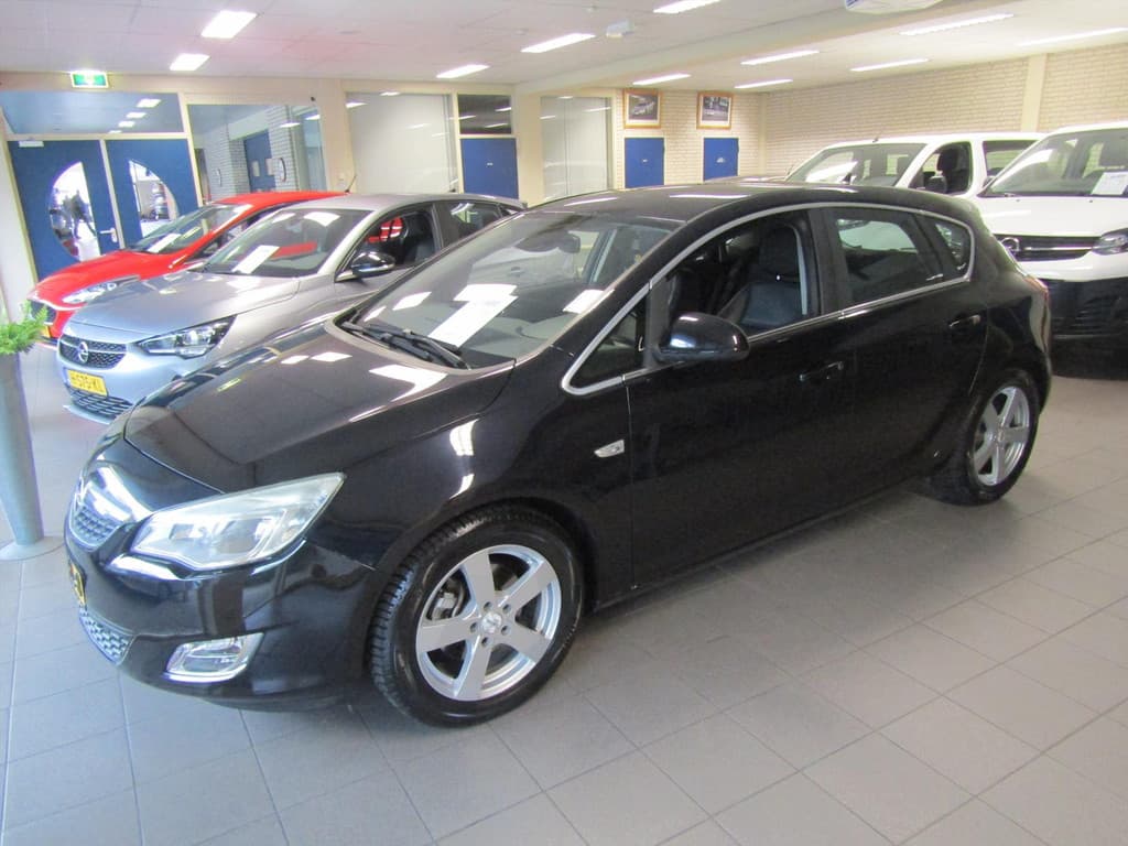 Opel Astra 1.6 TURBO SPORT AUTOMAAT NAVI/LEER/18"