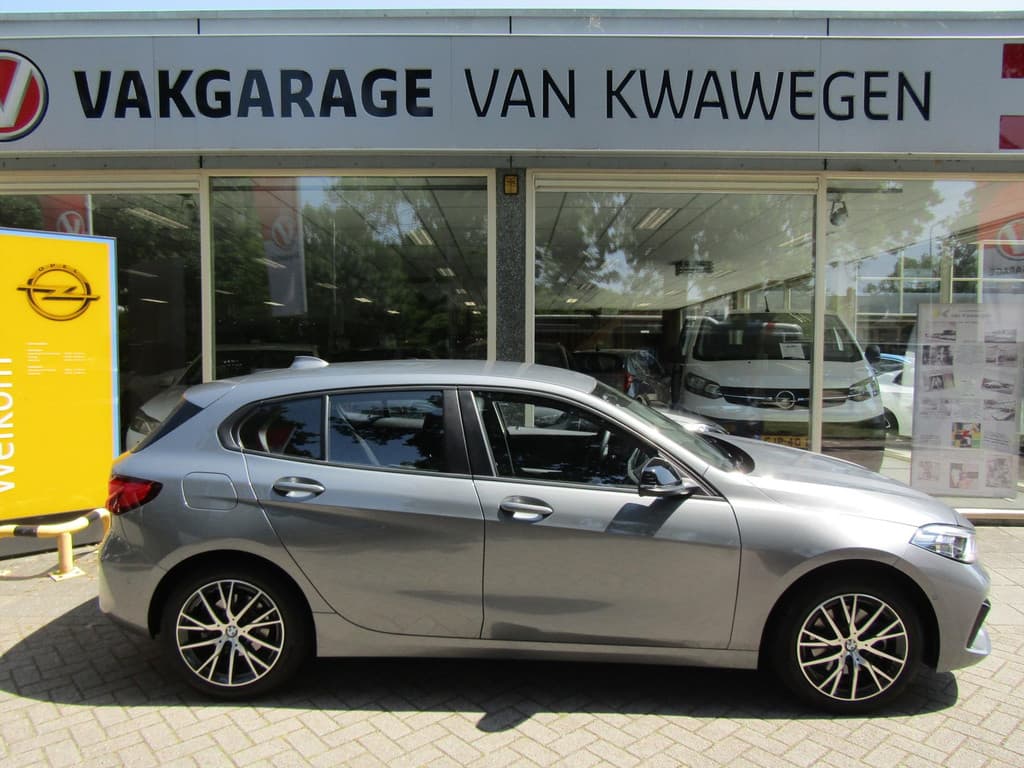 BMW 1-Serie (f40) 118i AUTOMAAT NAVIGATIE CAMERA BLUET. thumbnail 2