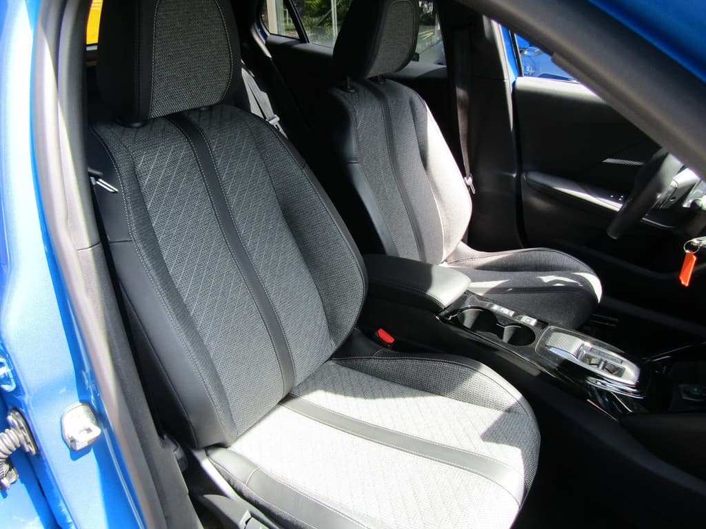 Peugeot 2008 130 PK AUTOMAAT NAVI CAMERA L.M. VELGEN thumbnail 7