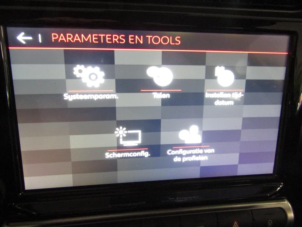 Citroën C3 Aircross 1.2 PureTech 110pk Navigatie Bluetooth Cruise thumbnail 10