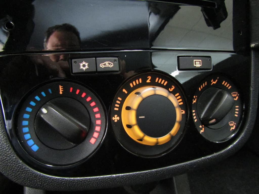 Opel Corsa 1.4 "111" EDITION AIRCO L.M. VELGEN thumbnail 14