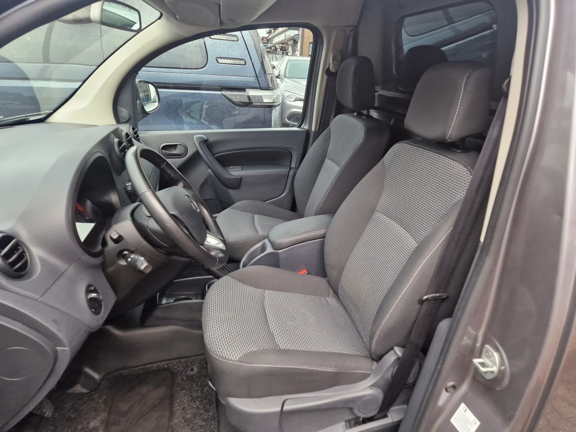 Mercedes-Benz Citan 108 CDI, Navigatie,Cruise control,Airco,Achteruitrij camera,Bluetooth telefoonvorbereiding thumbnail 10