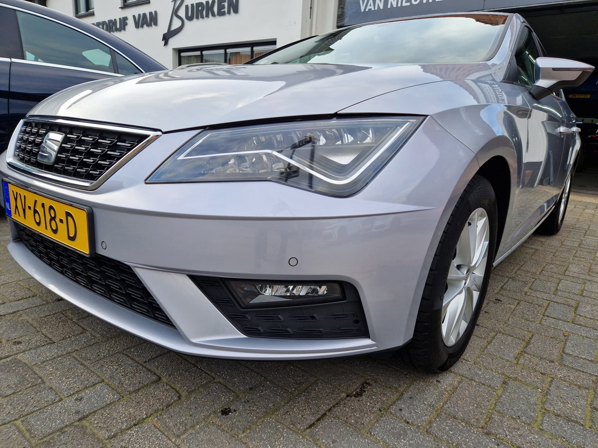 Seat Leon 1.5 TGI Style, Navigatie,Apple Car Play,L.M.Velgen,Parkeersensoren thumbnail 15