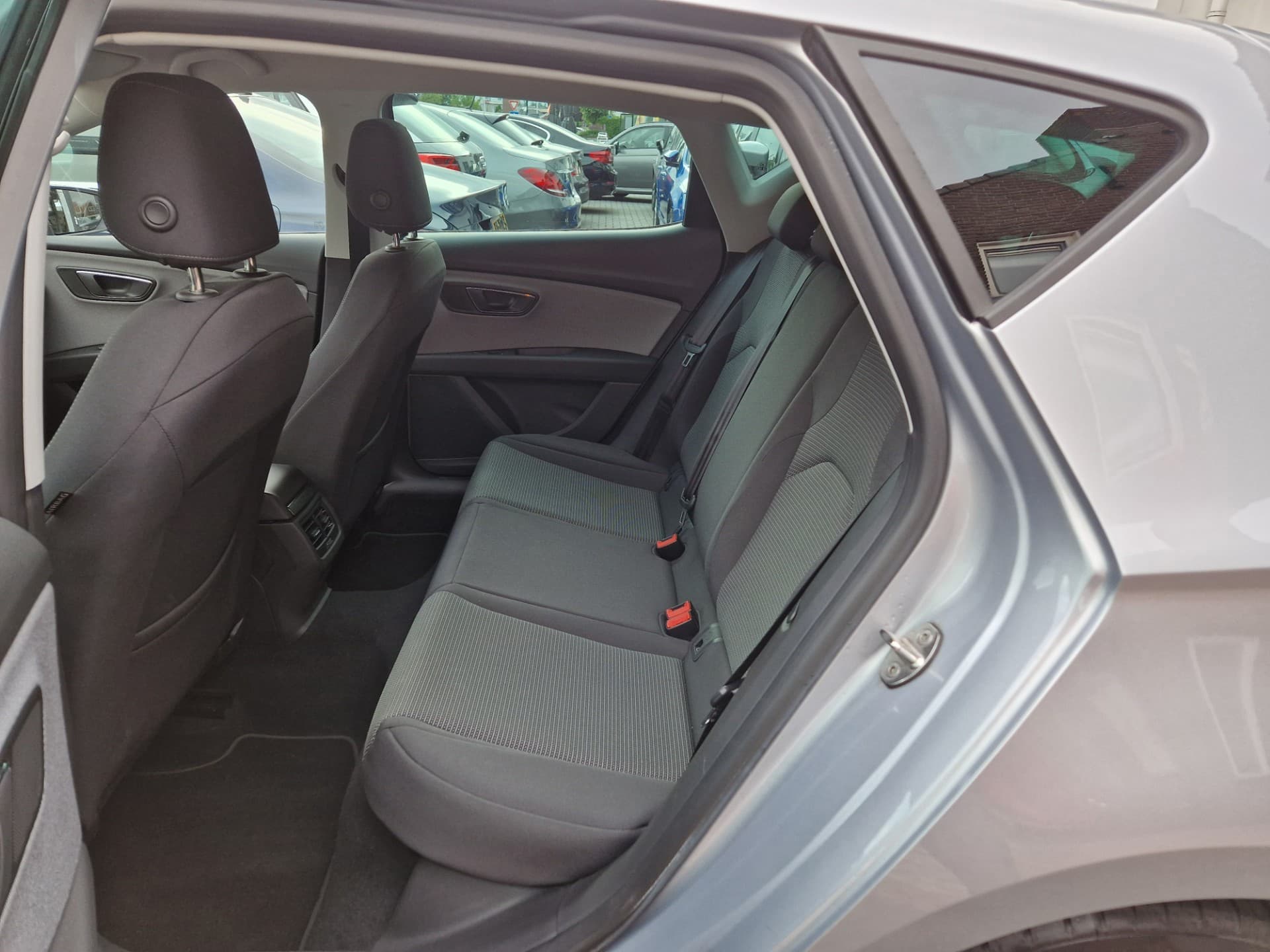 Seat Leon 1.5 TGI Style, Navigatie,Apple Car Play,L.M.Velgen,Parkeersensoren thumbnail 19