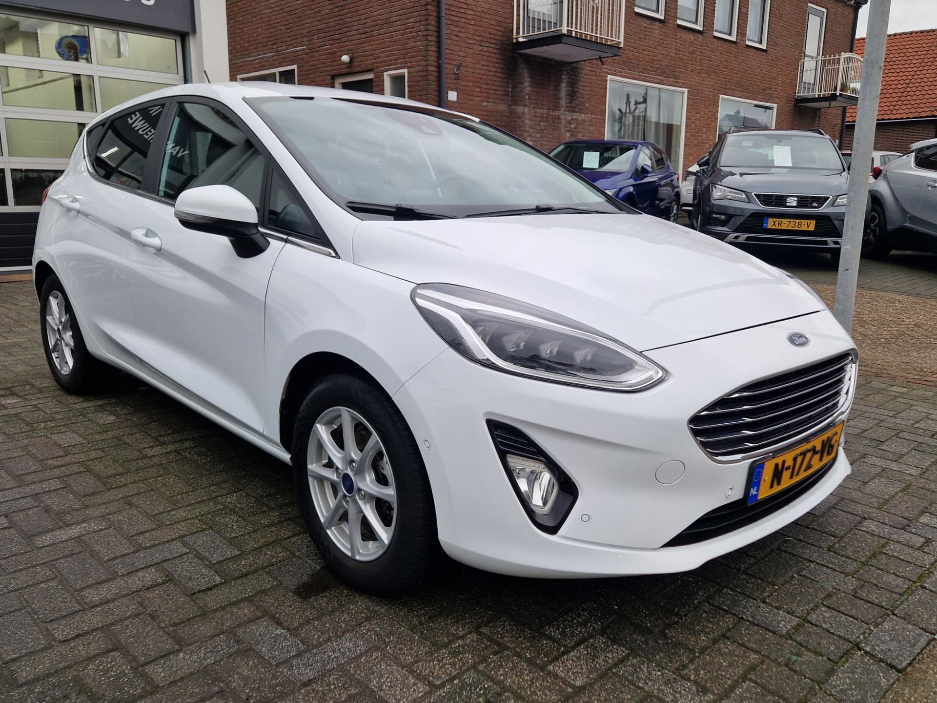 Ford Fiesta 1.0 EcoBoost Titanium,Navigatie,Stuurverwarming,Stuurverwarming,Apple Car Play,Android thumbnail 3