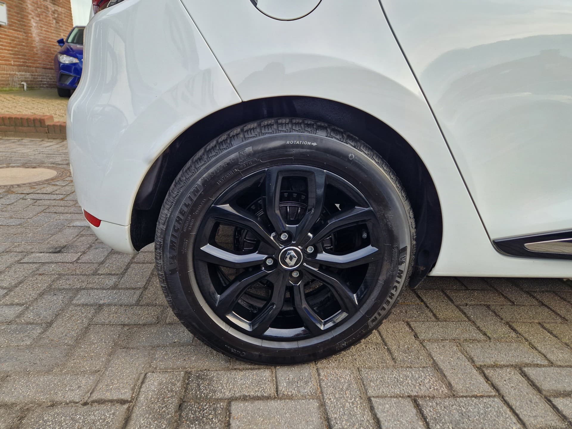 Renault Clio 1.2 TCe Zen automaat,Navigatie,Airco,Cruise control,L.M. Velgen thumbnail 14