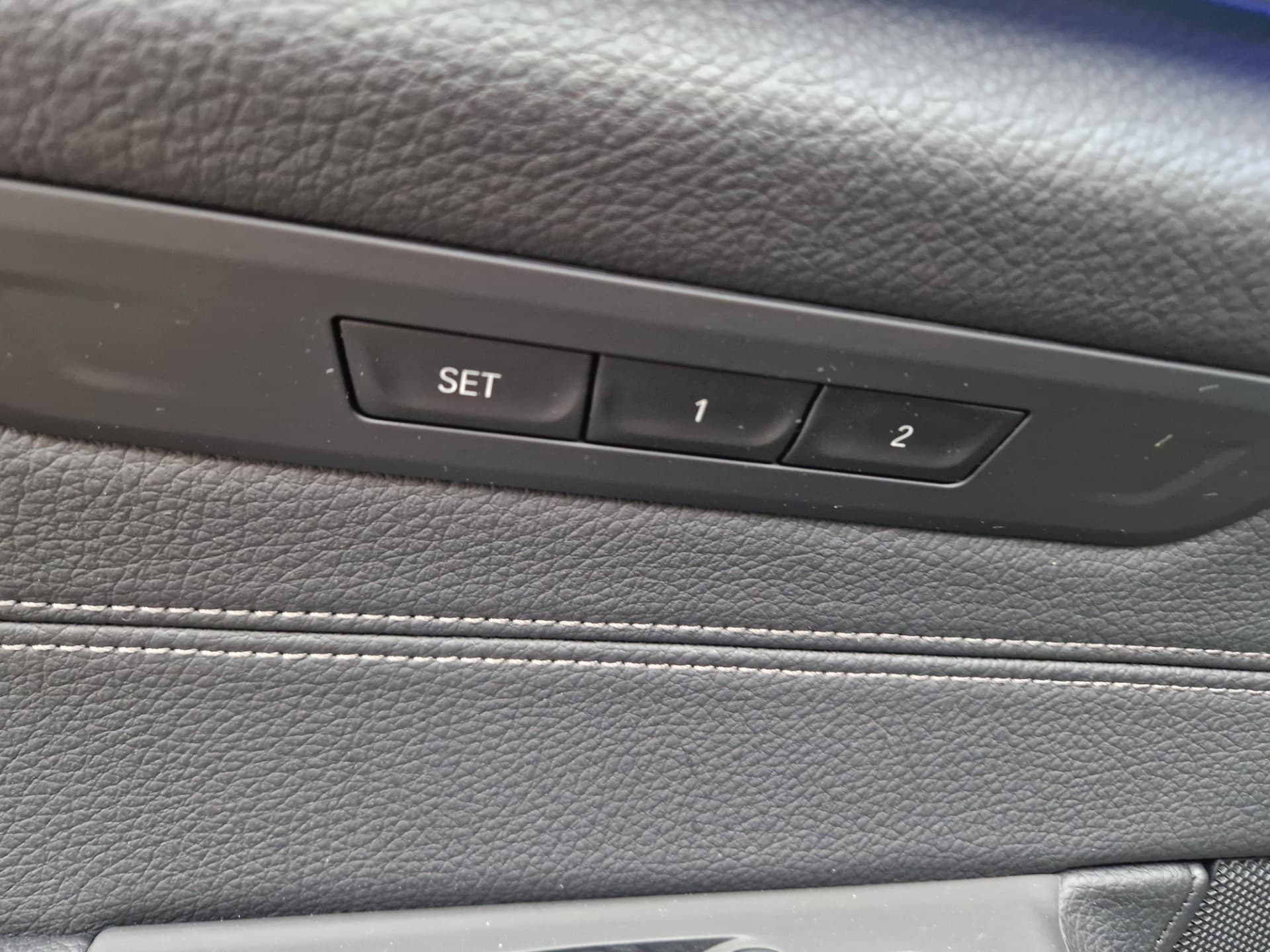 BMW 5-serie Touring 520i High Executive Edition,Panoramadak,Stoelverwarming,Navgatie,Achteruitrij camera thumbnail 22