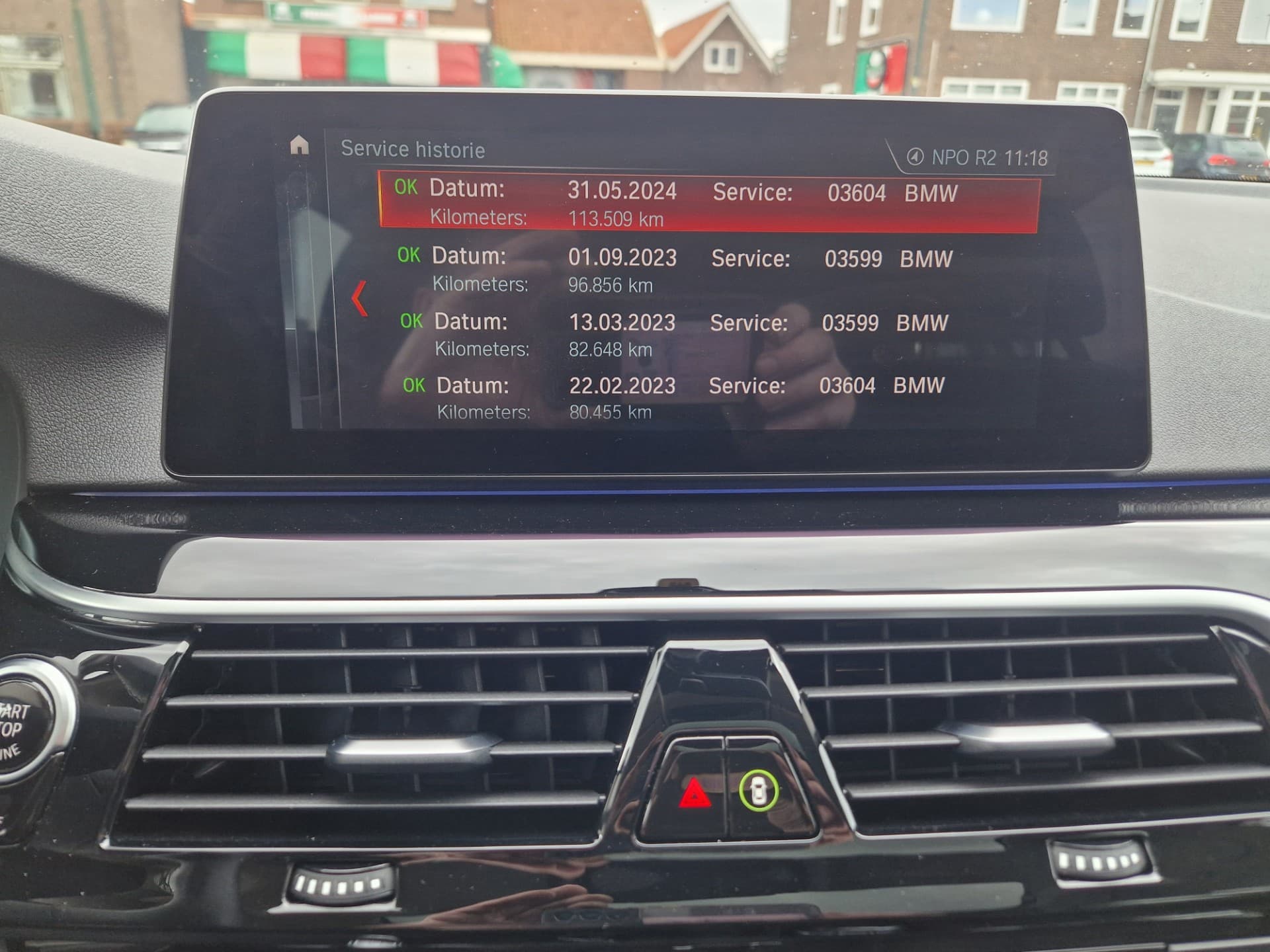 BMW 5-serie Touring 520i High Executive Edition,Panoramadak,Stoelverwarming,Navgatie,Achteruitrij camera thumbnail 12