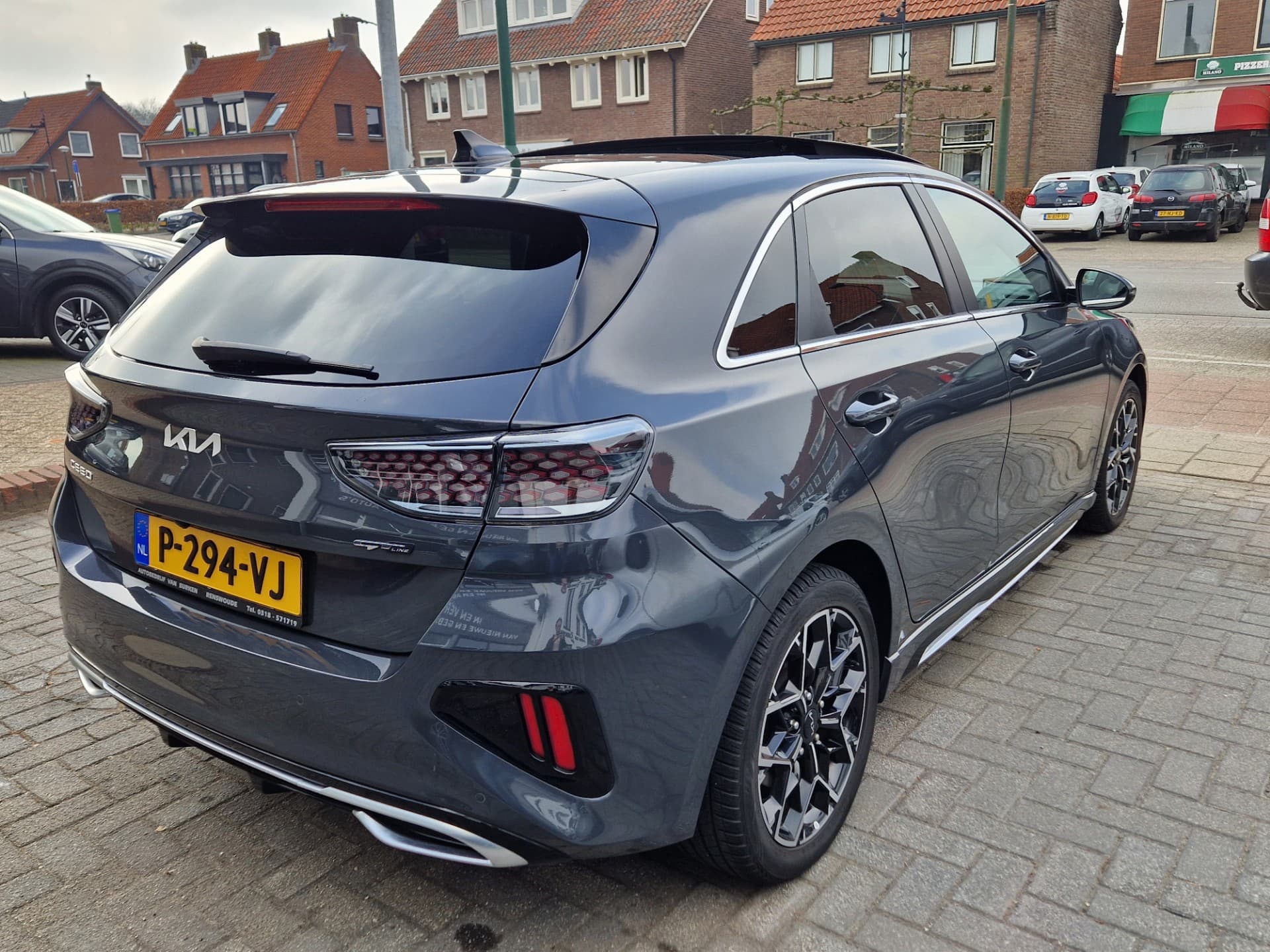 Kia Ceed 1.0 T-GDi GT-Line, Panoramadak,Stoel/stuurverwarming,Apple carplay/ Android auto, Dodehoeksensor thumbnail 10