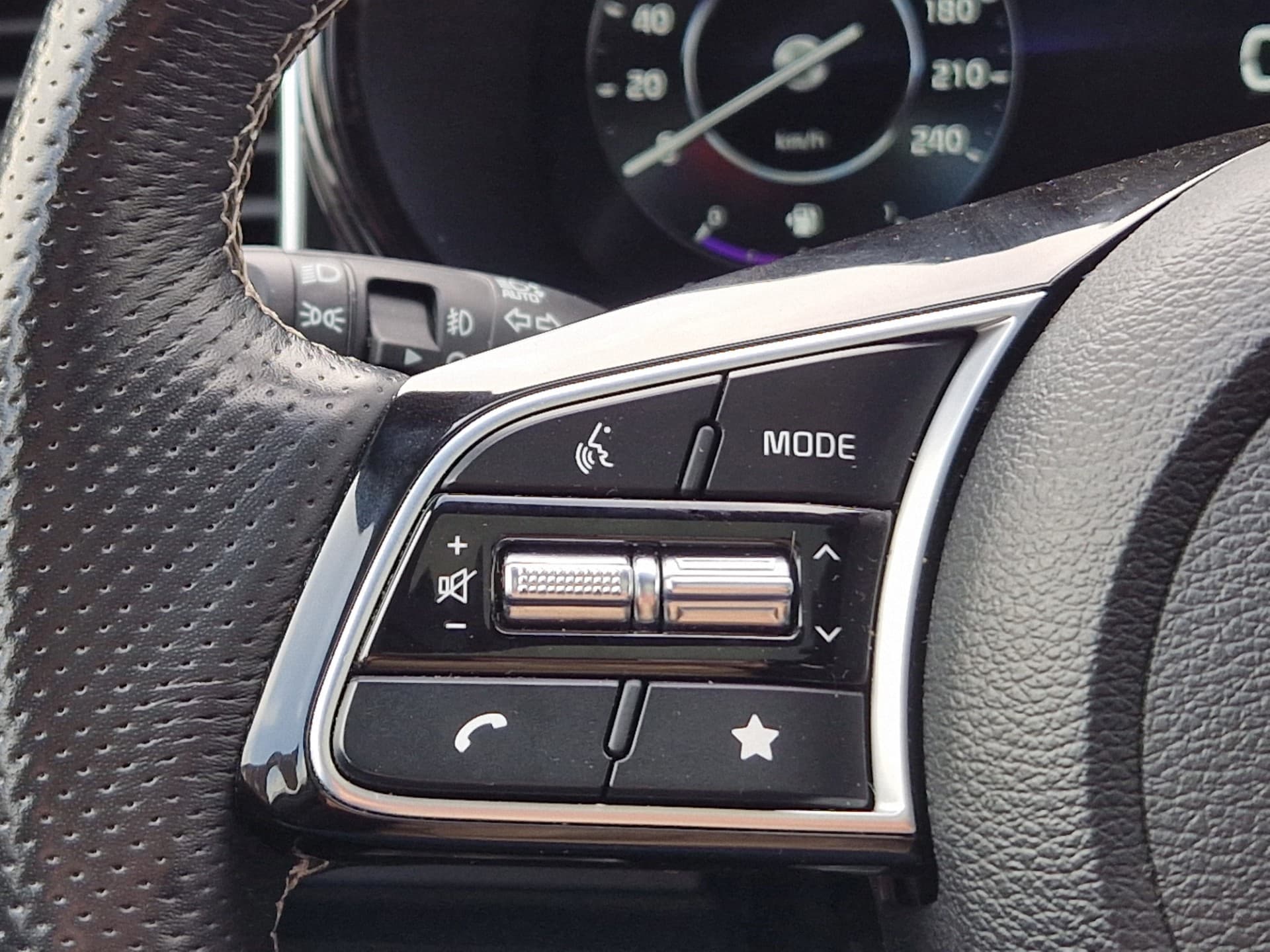 Kia Ceed 1.0 T-GDi GT-Line, Panoramadak,Stoel/stuurverwarming,Apple carplay/ Android auto, Dodehoeksensor thumbnail 17