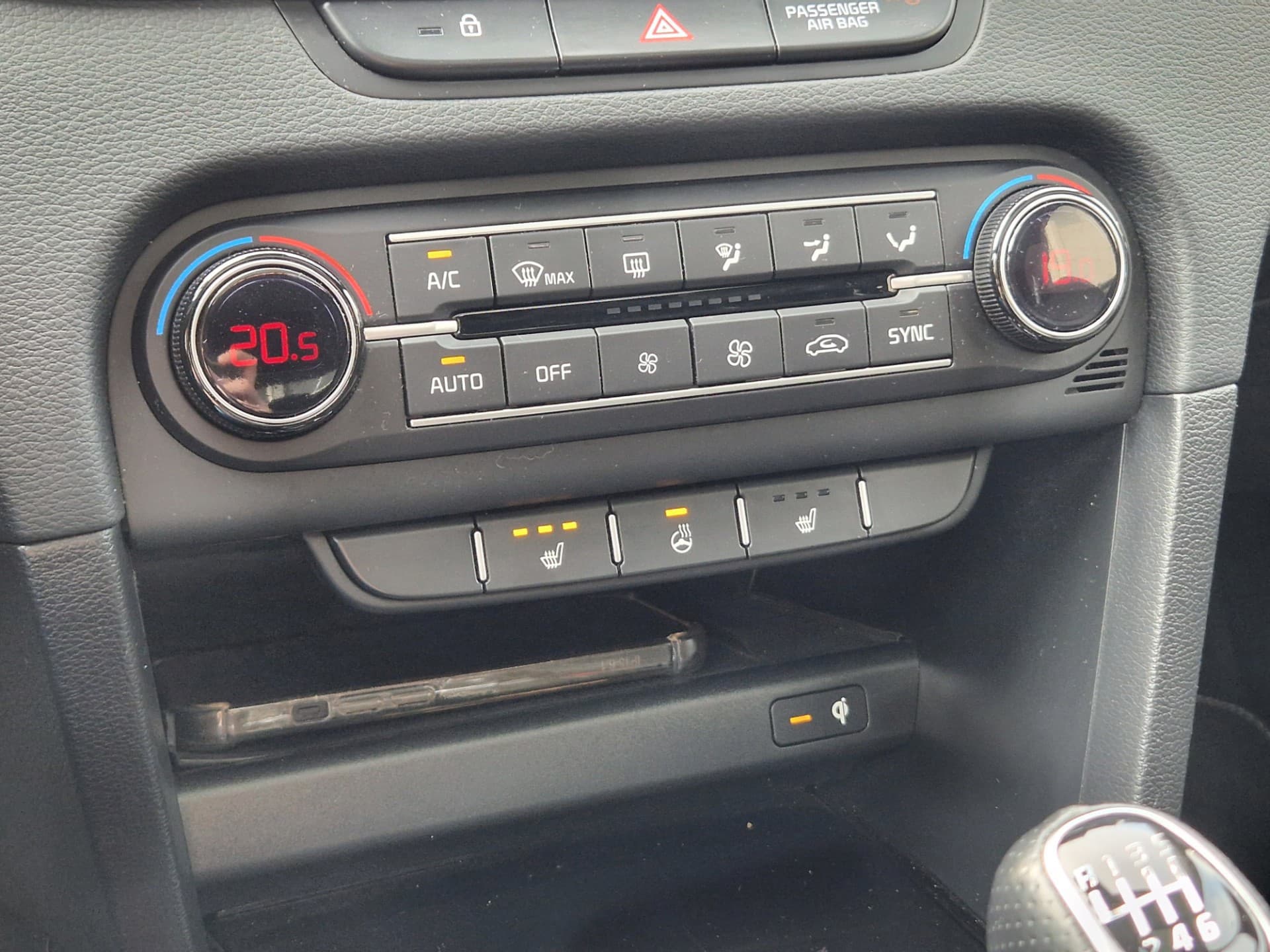 Kia Ceed 1.0 T-GDi GT-Line, Panoramadak,Stoel/stuurverwarming,Apple carplay/ Android auto, Dodehoeksensor thumbnail 28