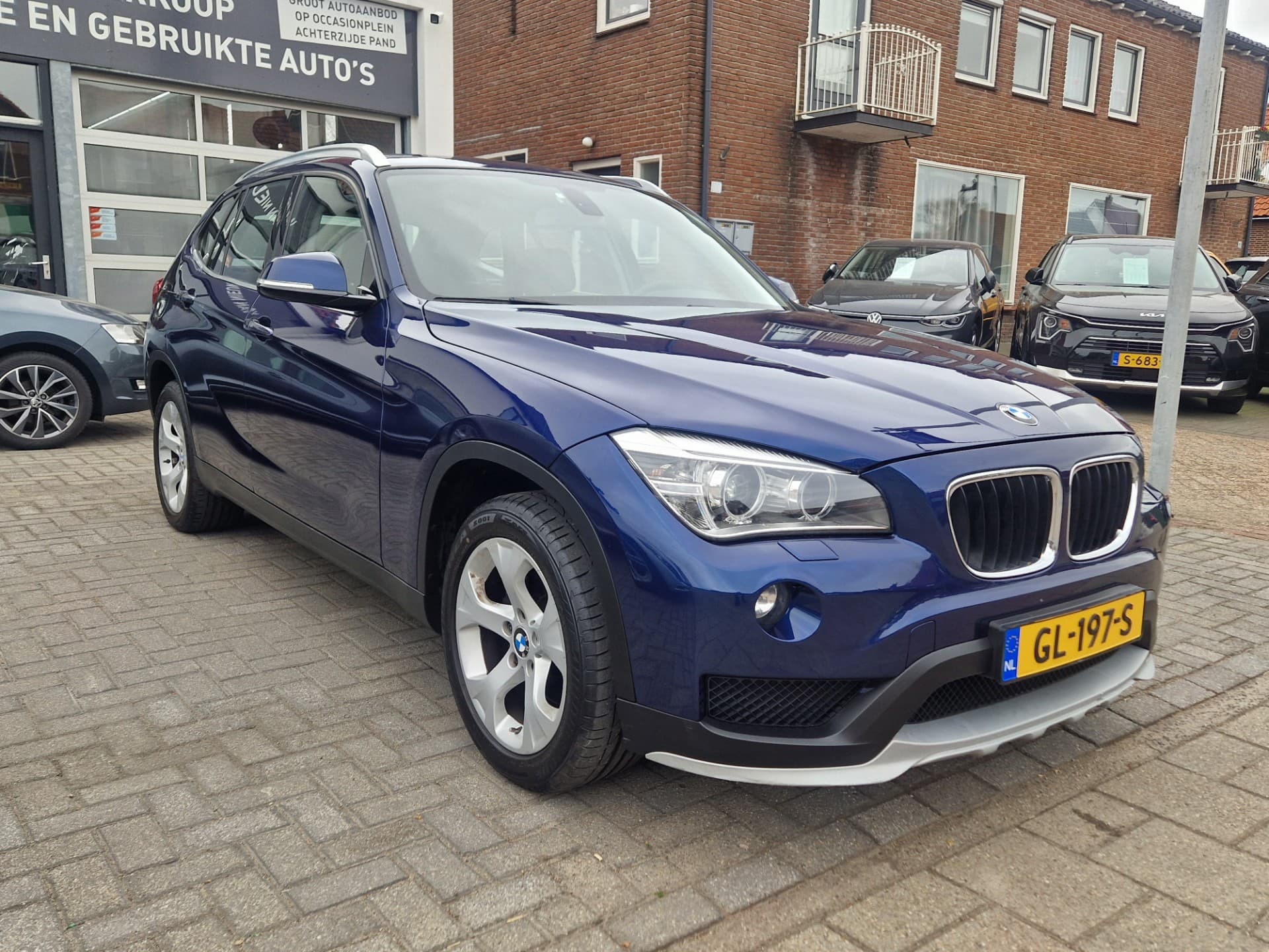 BMW X1 SDrive20i Executive, Trekhaak,Navigatie,L.M.Velgen,Climate control thumbnail 3