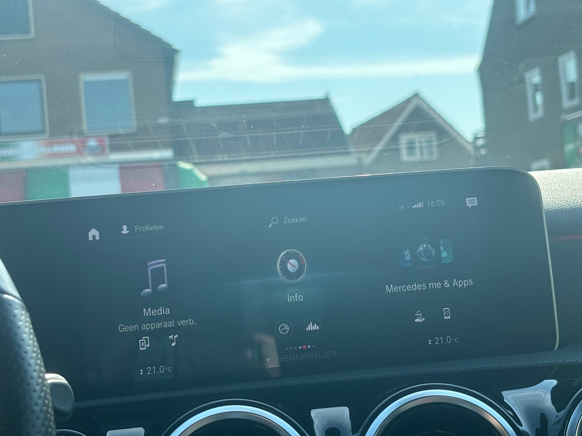 Mercedes-Benz A-klasse 180 Business Solution AMG,Camera, Elek. trekhaak,Stoelverwarming,Apple carplay/ Android auto,Navigatie thumbnail 14