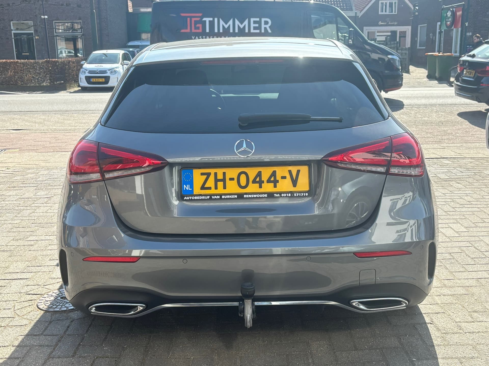 Mercedes-Benz A-klasse 180 Business Solution AMG,Camera, Elek. trekhaak,Stoelverwarming,Apple carplay/ Android auto,Navigatie thumbnail 7