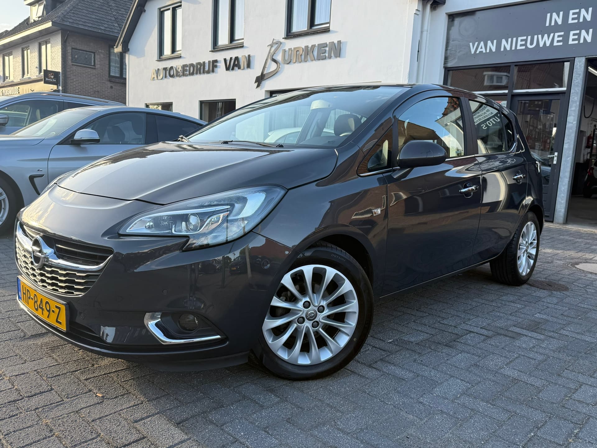 Opel Corsa 1.4 Cosmo automaat, Climate control,Achteruitrij camera,Parkeersensoren,