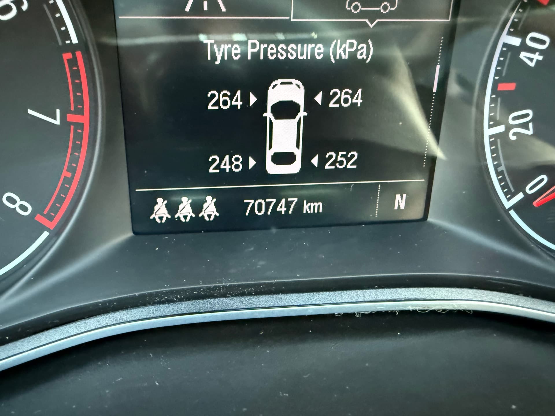 Opel Corsa 1.4 Cosmo automaat, Climate control,Achteruitrij camera,Parkeersensoren, thumbnail 17